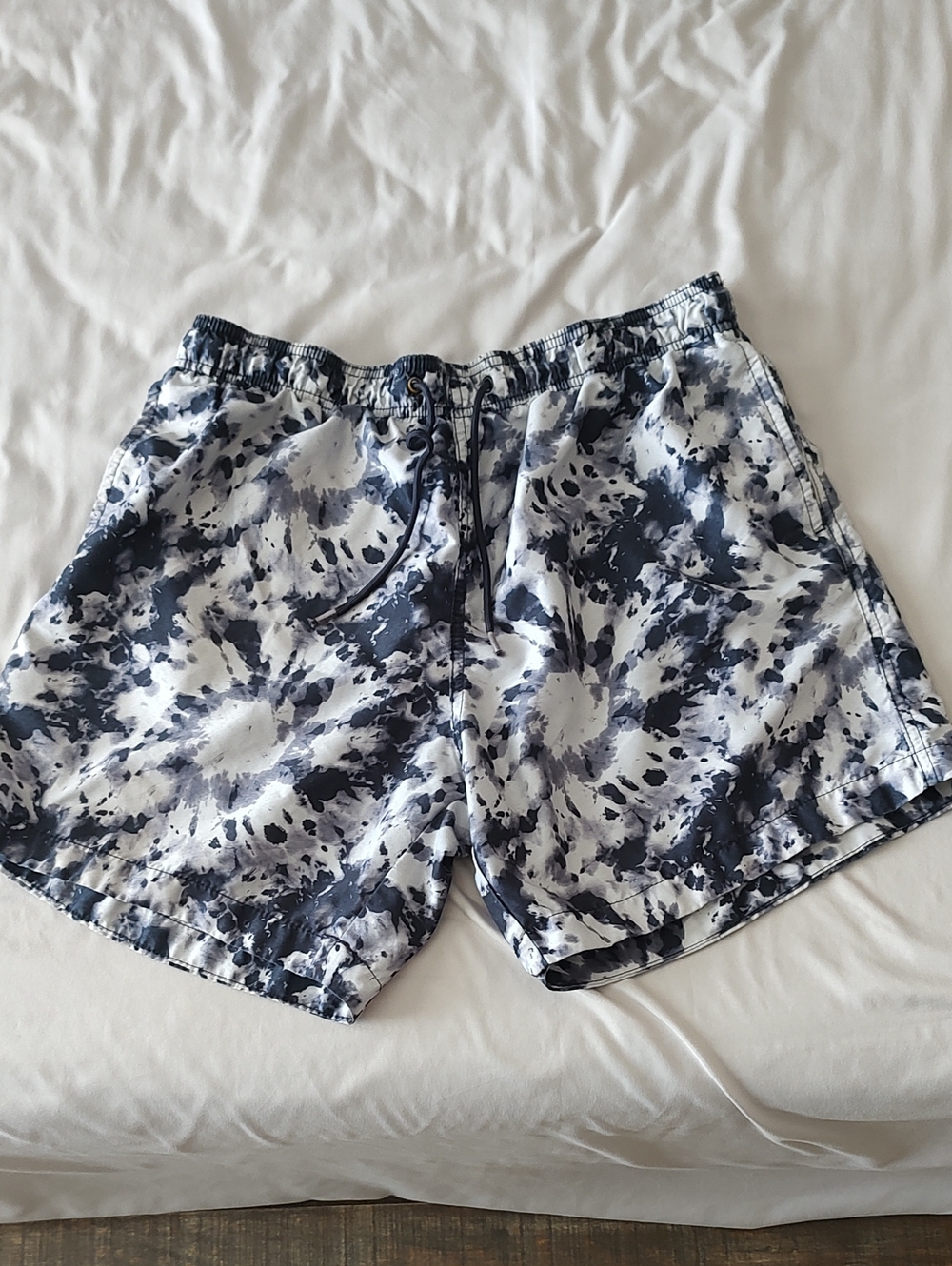 H&M Bluish/Black And White Large Men's Shorts